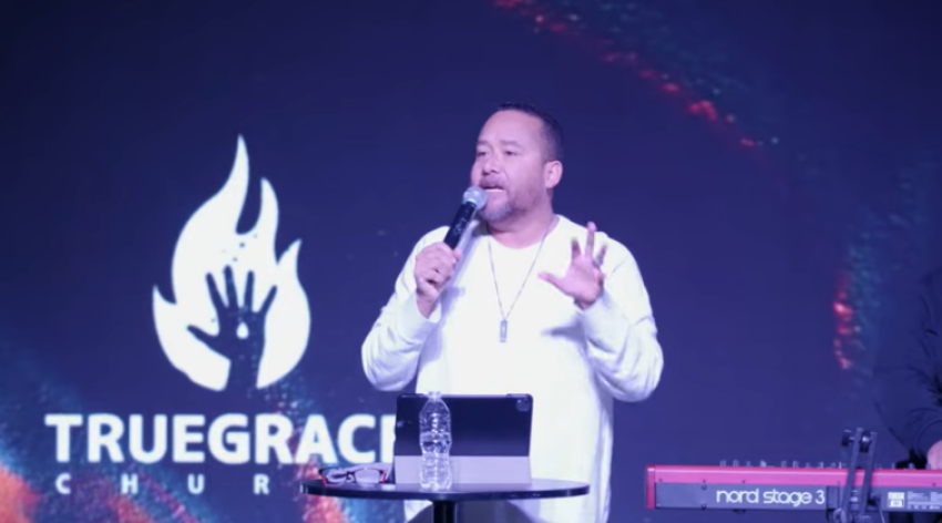 Bilingual Texas church removes pastor from website after reported arrest